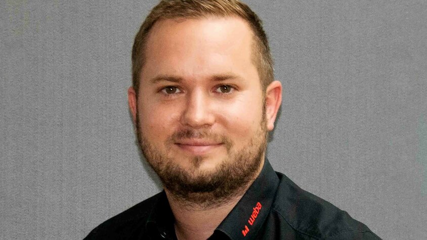 Porträt von Jürgen Weiß, Leiter Technischer Vertrieb bei weba Werkzeugbau.